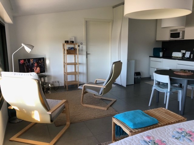 Location d'un grand studio cosy - Image 2